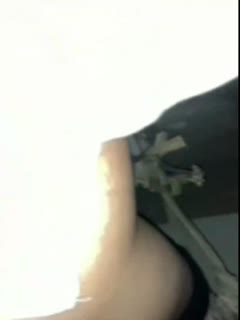 楼顶偷内裤被骚货女邻居发现后她居然主动为我口交